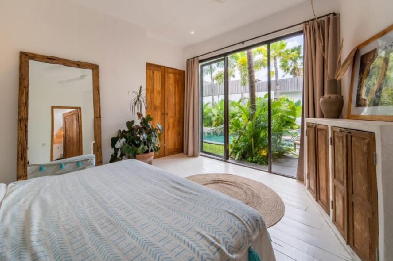 Yogi Surf Villas Complex Canggu Exterior photo